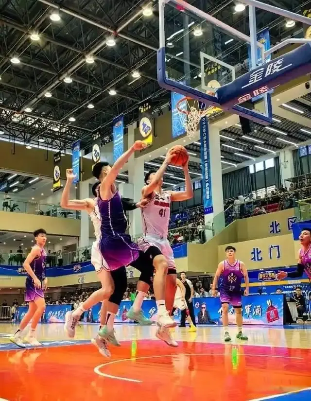 他是广东队 他是广东队