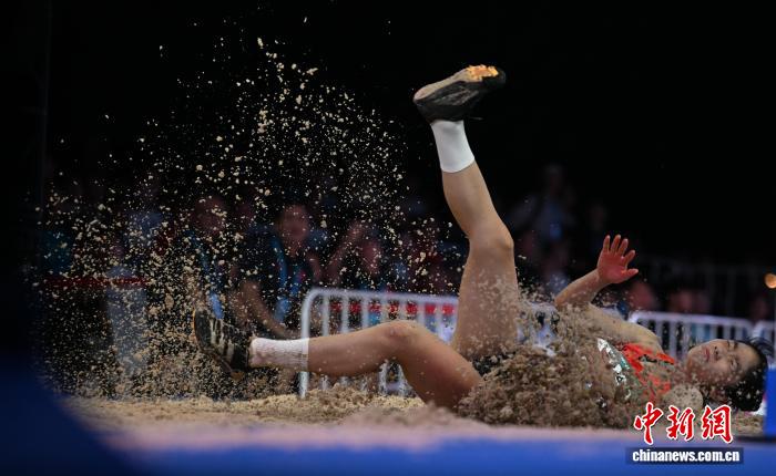 entit, 的成绩夺冠, entit entit, 的成绩夺冠, entit