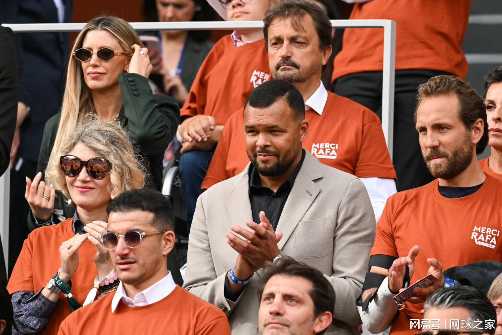 首轮出局仅, 让人发问 首轮出局仅, 让人发问