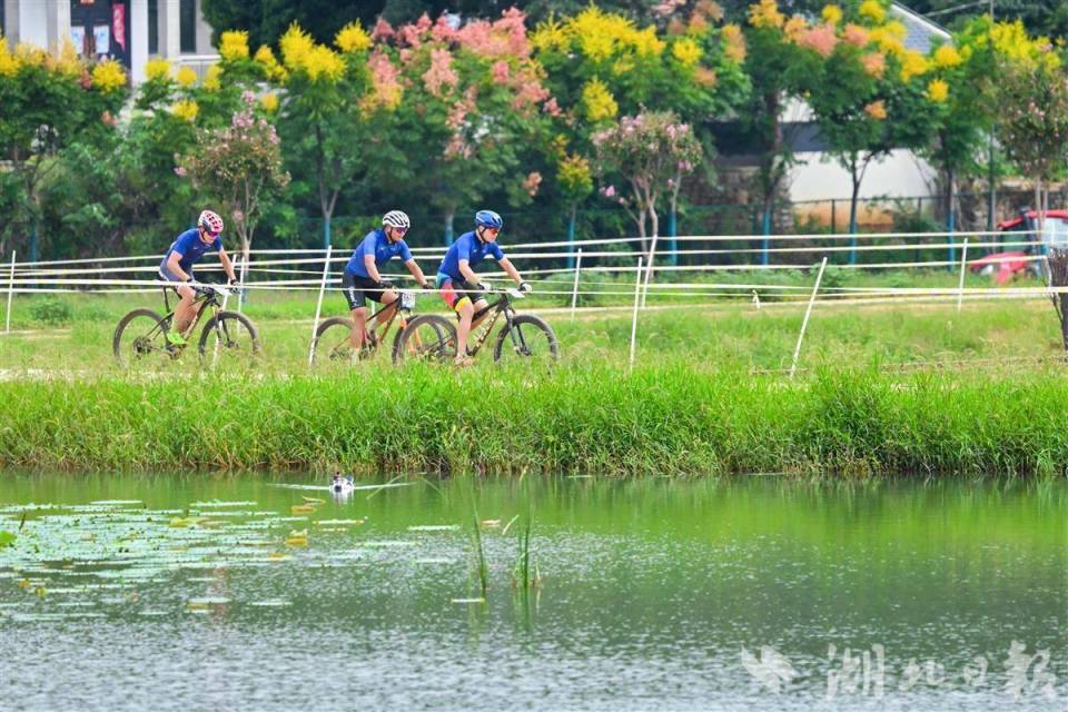 很多骑友对, fkMTV, Hkn 很多骑友对, fkMTV, Hkn