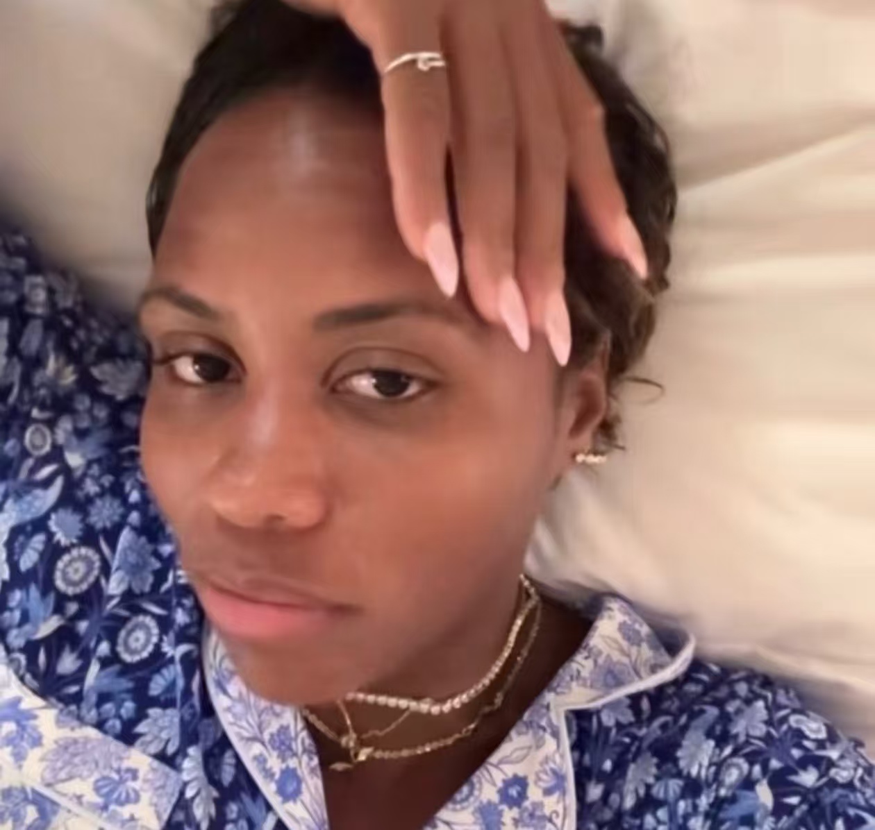 视频里她挤 视频里她挤