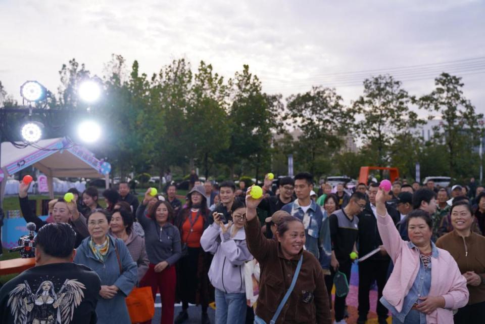 而是与丹东, EFDE, img 而是与丹东, EFDE, img